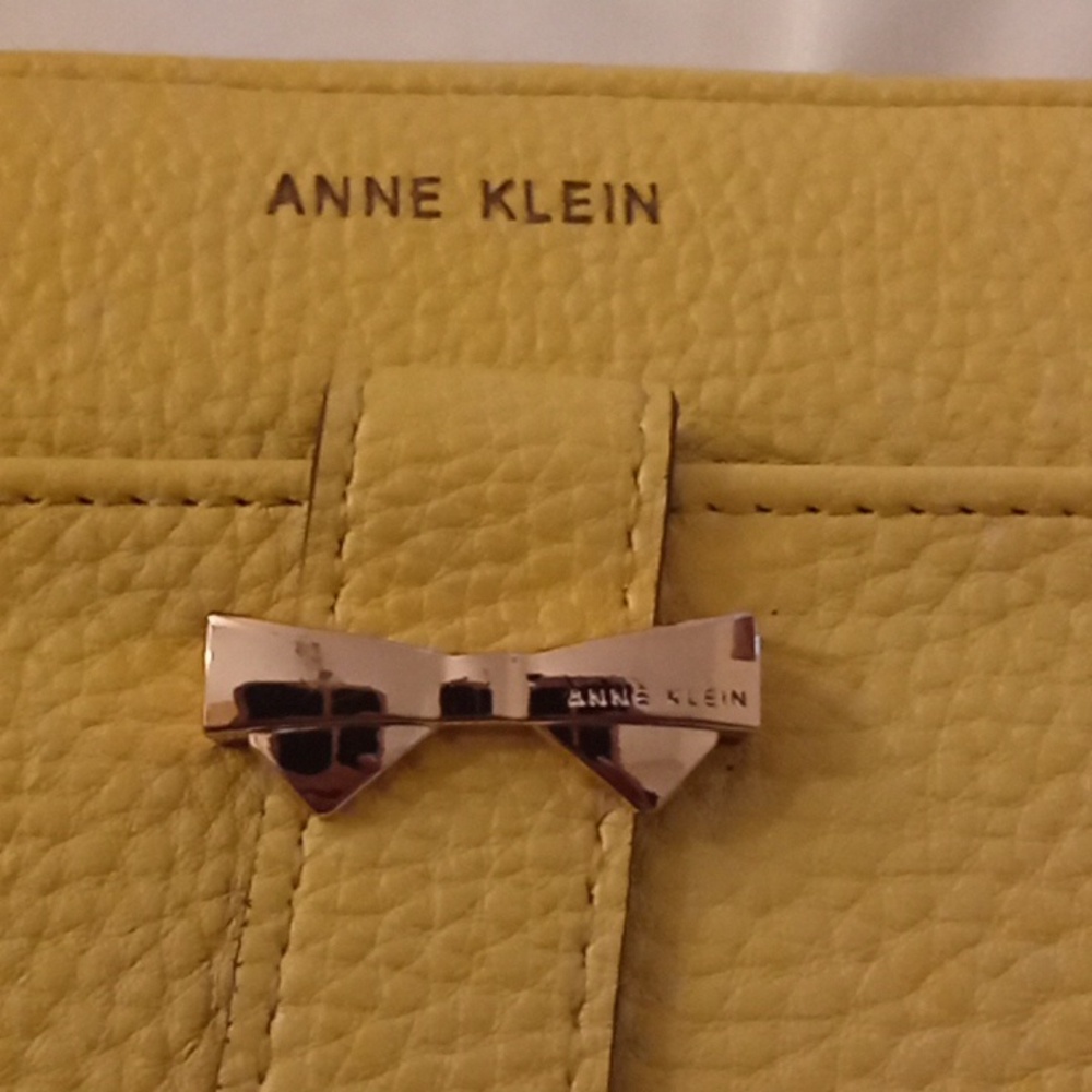 Ann Klein wallet - Picture 2 of 4